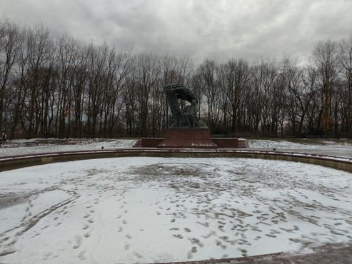 Памятник Шопену