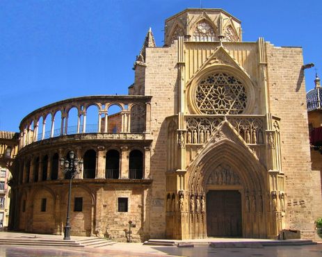 Кафедральный собор Валенсии, где находится Святая Чаша