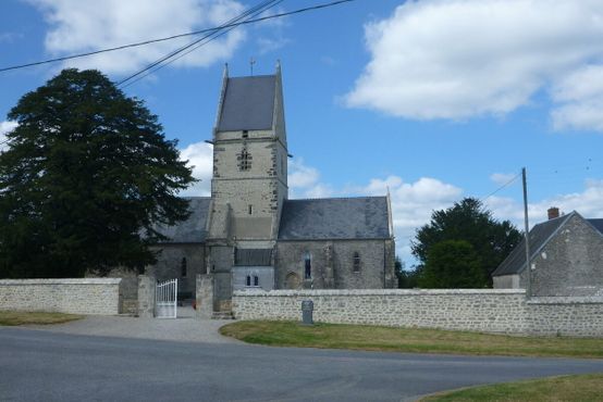 Церковь Анговиль-о-Плен
