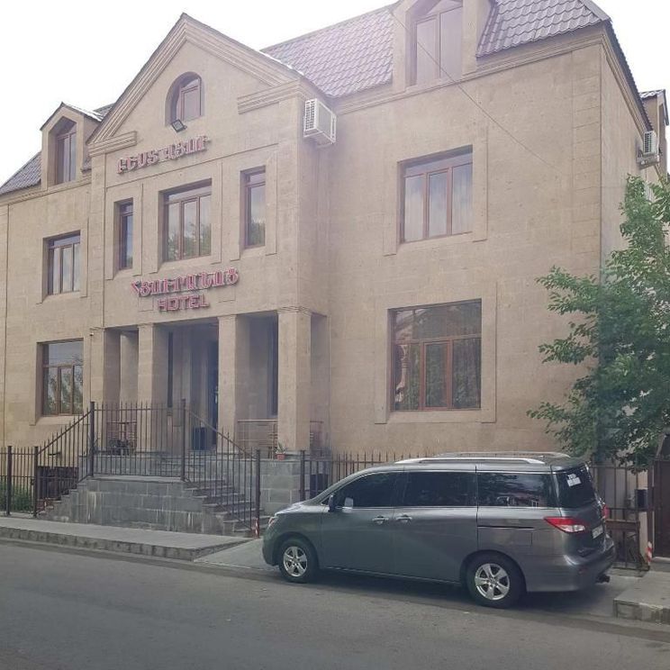 Гостиницы 3*