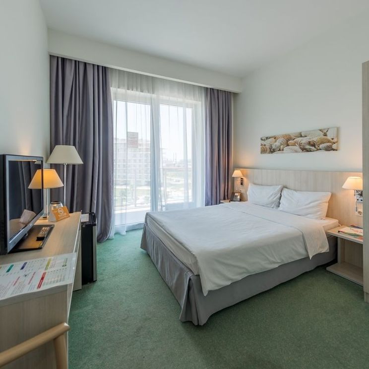 Гостиницы 4*