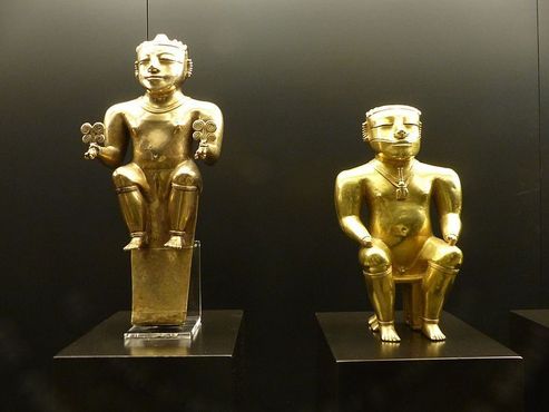 Золотые артефакты кимбая из Колумбии. Фигурки божеств или вождей
