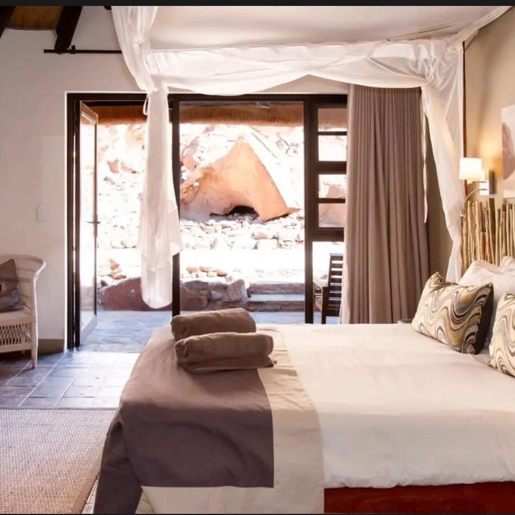 Отели 4*, Бутик-отели, Виллы, Глэмпинги