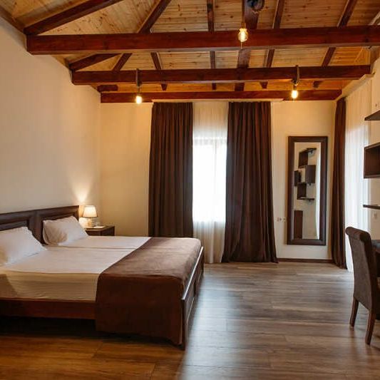 Гостиницы 3*, Гостиницы 4*, Гостиницы 5*, Шале