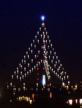 Башня Гербранди во время Рождества