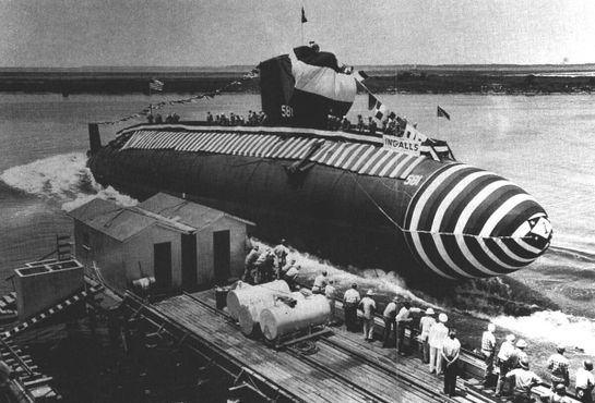 Спуск на воду подлодки «Блюбэк» в 1959 году