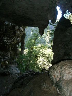 Вид из одной из пещер