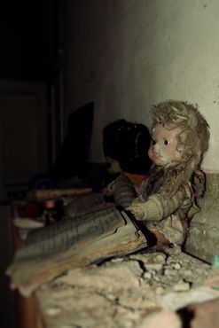 Куклы, оставшиеся в Припяти