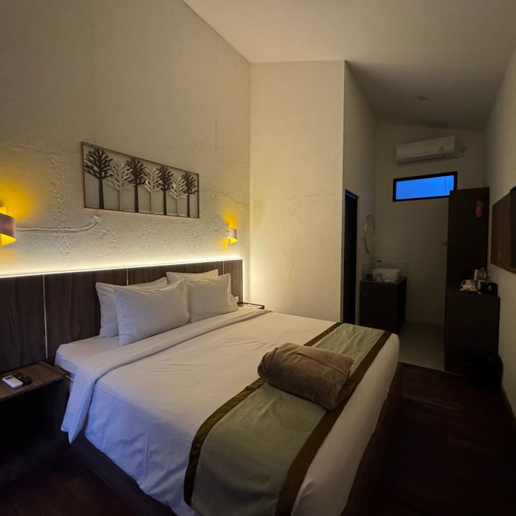 Гостевые домики, Отели 3*, Отели 4*, Яхты