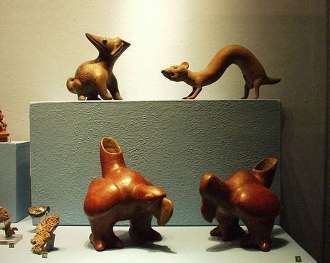 Подборка фигурок различных зверей доиспанской эпохи