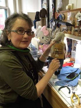 Куратор Мэри Эллен Франк