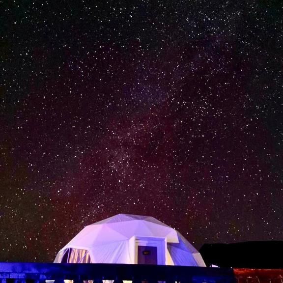 Кемпинг, отель 5*, домик