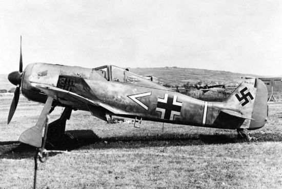 Немецкий FW 190, по ошибке севший в Пембри в 1942 году