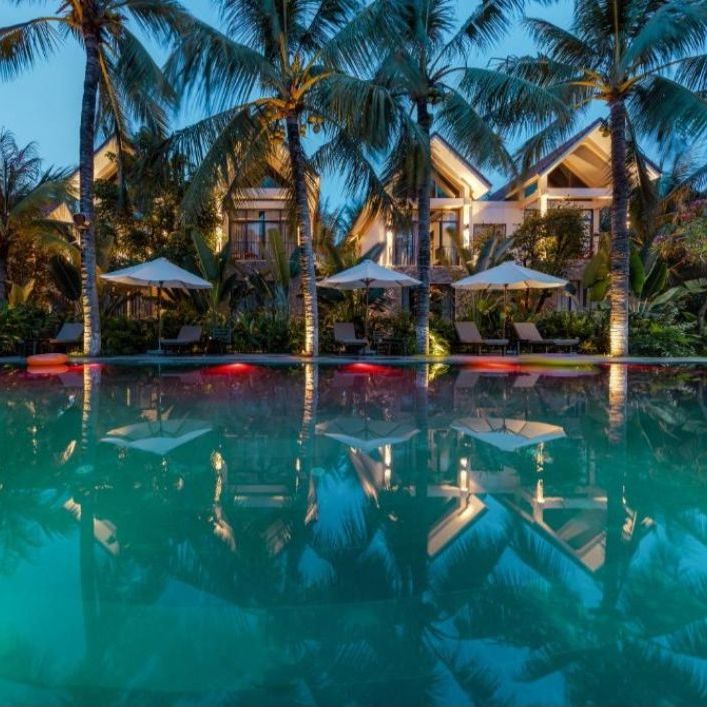 Отели 4*, Яхты