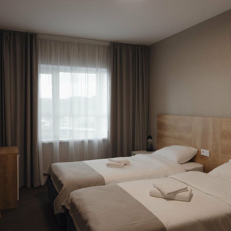 Отели 1-2*, Отели 3*