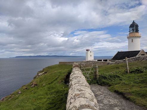 Маяк Даннет-Хед и остров Хой