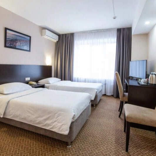 Отели 1-2*, Отели 3*