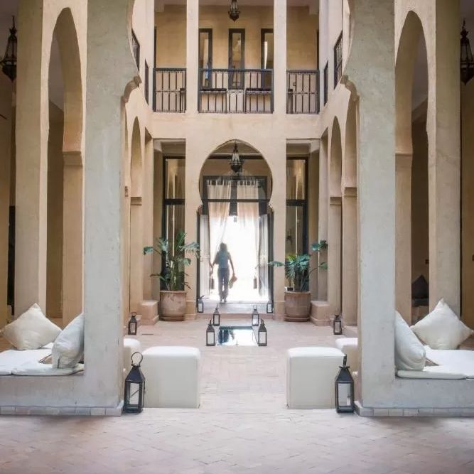 Отели 4*, Глэмпинги