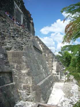 Ступени к самой вершине храма IV