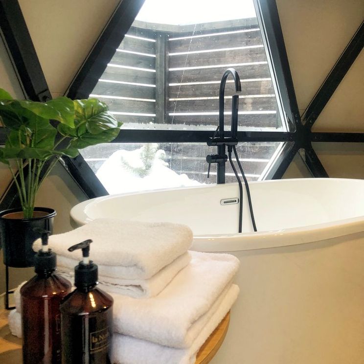 Отели 4*, Глэмпинги