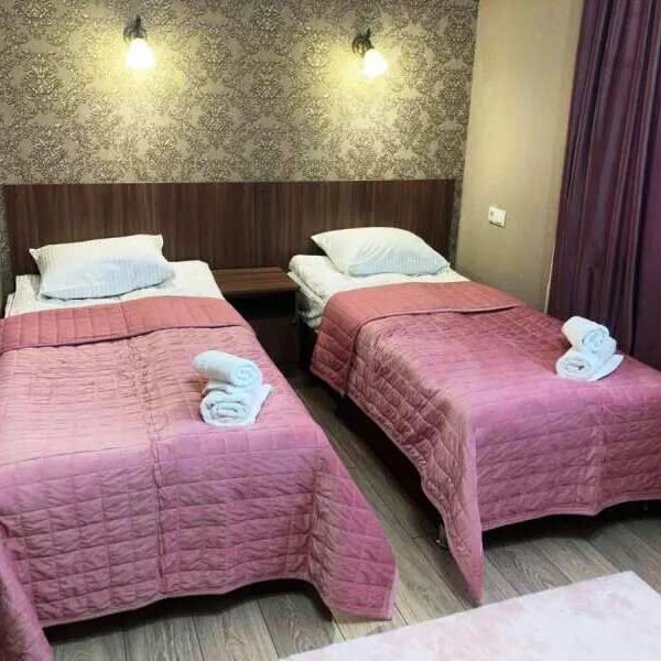 Гостиницы 1-2*, Гостевые домики, Tourist base