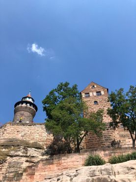 Нюрнбергский замок, вид снизу