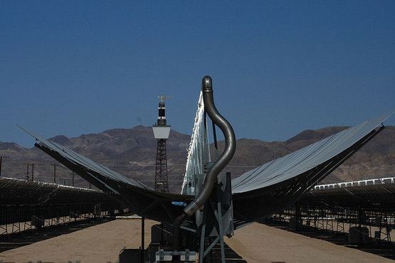 «Солар Два» и центральная башня до сноса