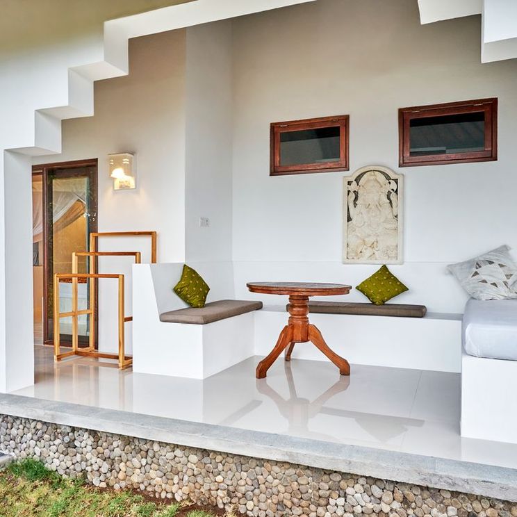 Гостиницы 4*, Вилла