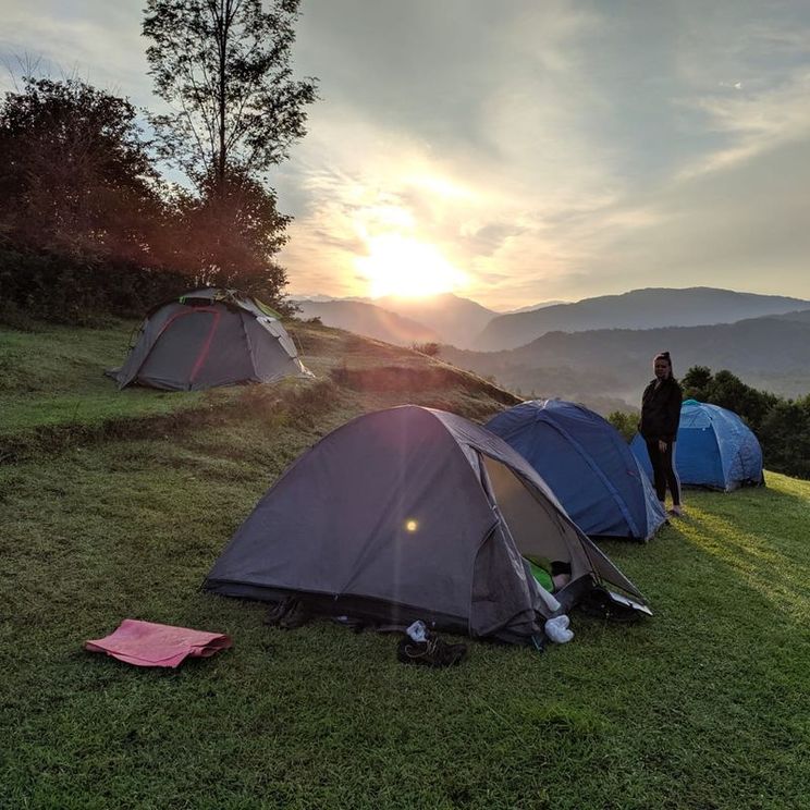 Хостелы, Палатки