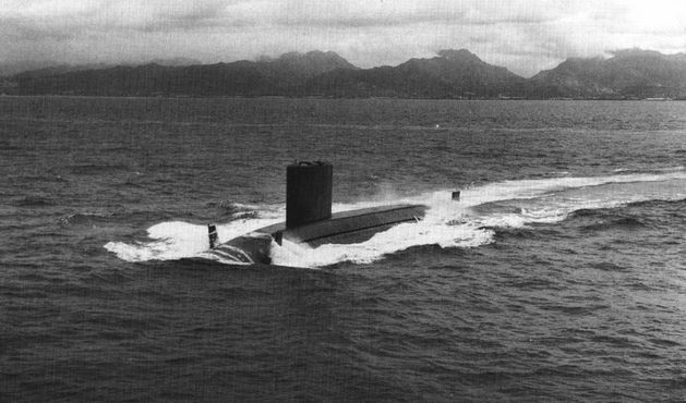 Субмарина «Блюбэк» в 1960 году