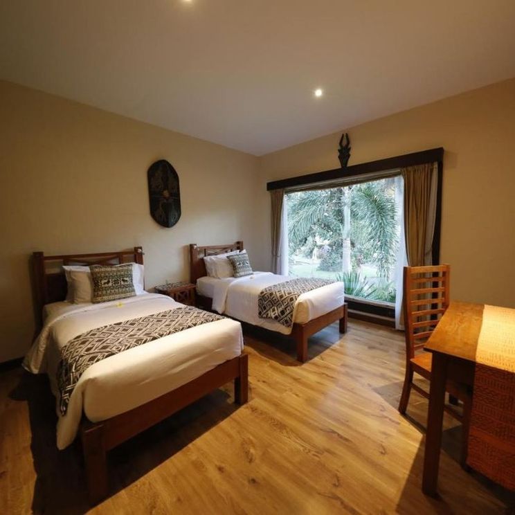 Гостиницы 4*, Вилла