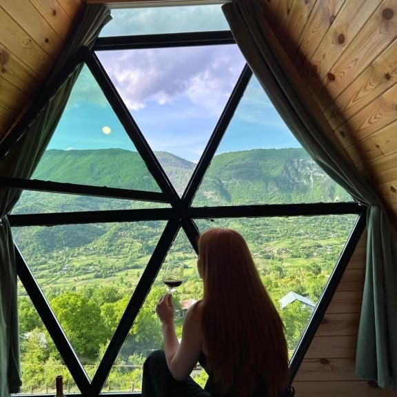 Отели 4*, Глэмпинги, Коттеджи