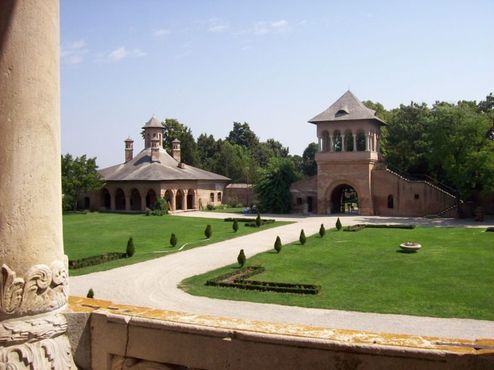 Дворец Могошоая, Румыния  (Wikimedia Commons)