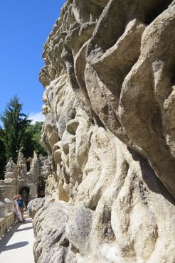 Идеальный дворец