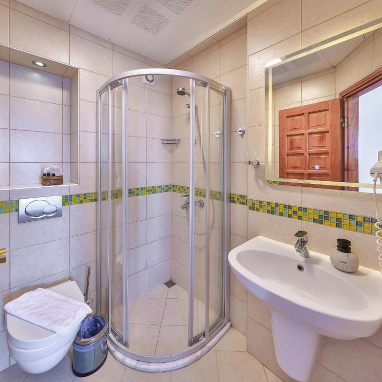 Отели 4*