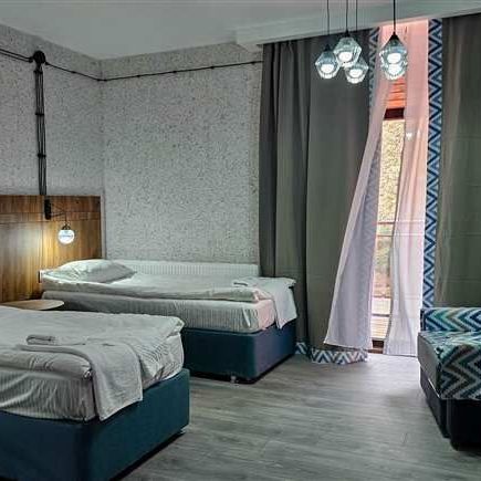 Гостевые домики, Отели 4*, Глэмпинги, Коттеджи, Шале