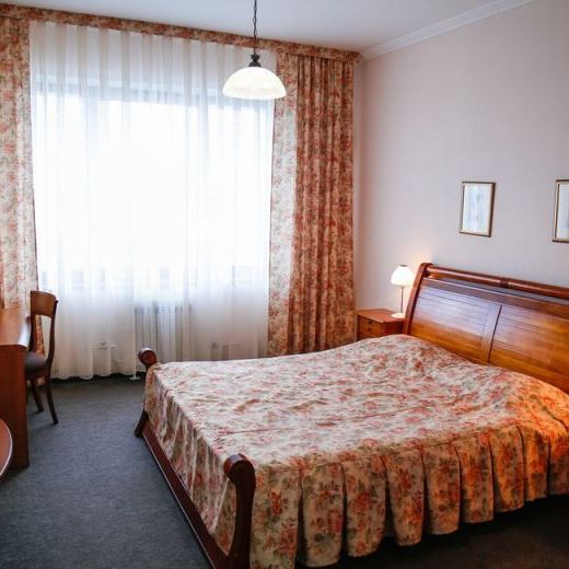 Отели 1-2*, Отели 3*