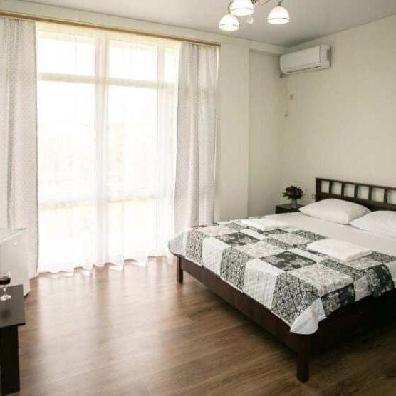 Отели 1-2*, Гостевые домики, Отели 3*, Бунгало