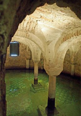 Затопленная крипта Сан-Франческо