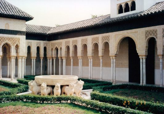 Архитектурно-парковый ансамбль Альгамбра из Гранады