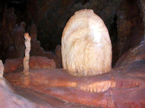 Пещера Кастания