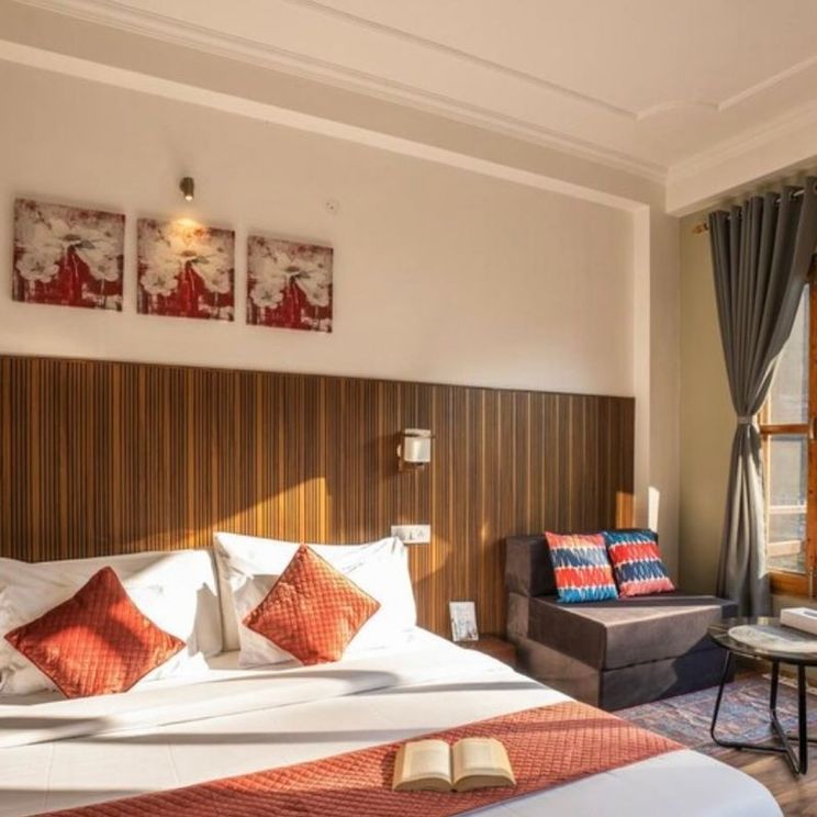 Отели 3*, Отели 4*, Палатки