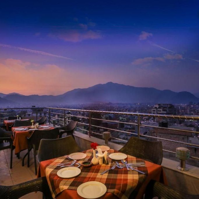 Отели 4*, Лоджи