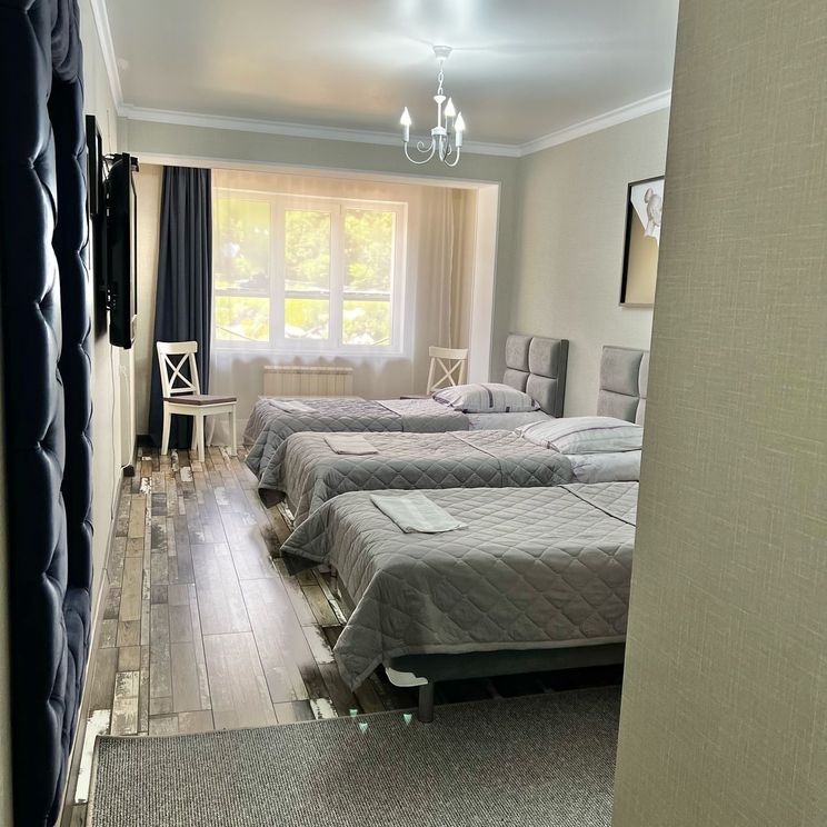 Отели 1-2*, Отели 3*