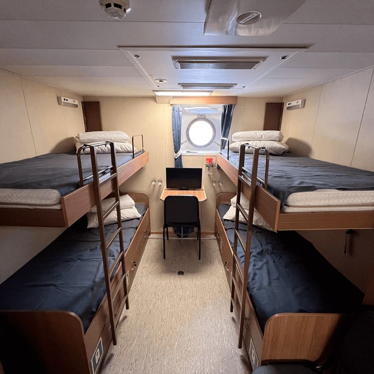 Отели 3*, Паромы