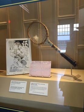 Теннисная ракета Артура Эша, которой он играл на Открытом чемпионате США