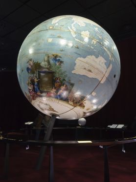 Земной глобус