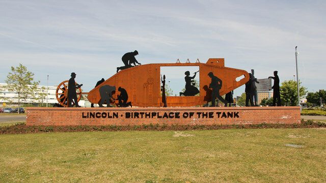 Памятник линкольнскому танку