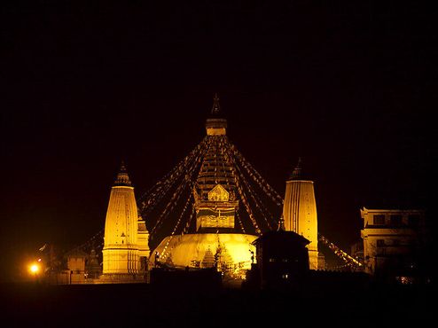 Храм ночью