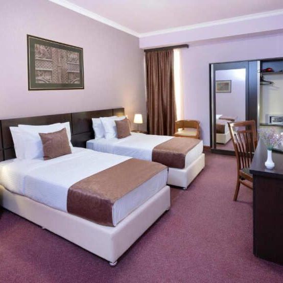 Гостиницы 3*